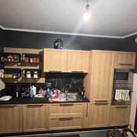 Cucina moderna nero e mogano