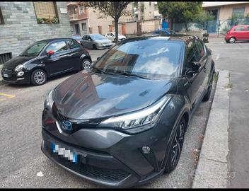 TOYOTA CHR