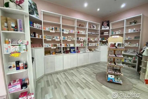 Negozio arredato 30mq