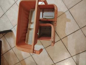 4 vasi di plastica