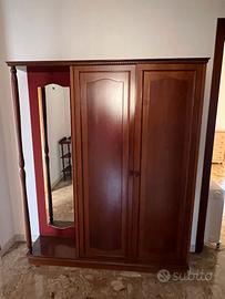 Mobile appendiabiti con mobile porta oggetti