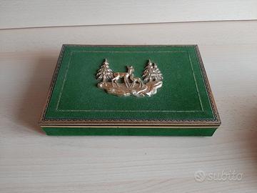 Scatola di latta vintage