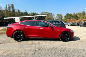 Tesla model S free supercharger batteria ko