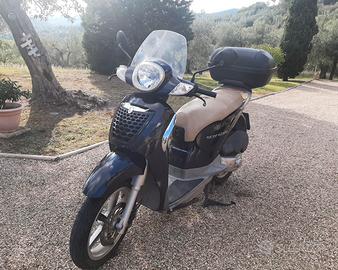 Aprilia Scarabeo 250
