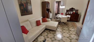 Casa indipendente su due piani in centro storico