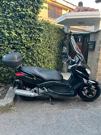 Yamaha Xmax 250