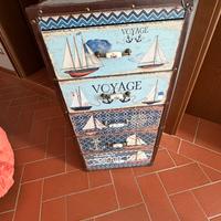 Cassettiera motivo mare