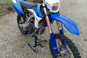 Yamaha YZ 450 - 2011