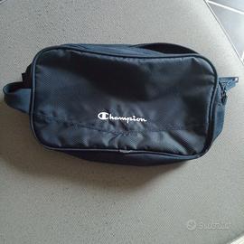 borsa da toilette uomo Champion blu scuro
