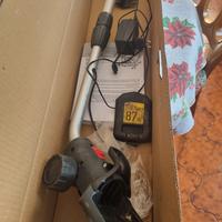 Tagliaerba più manico