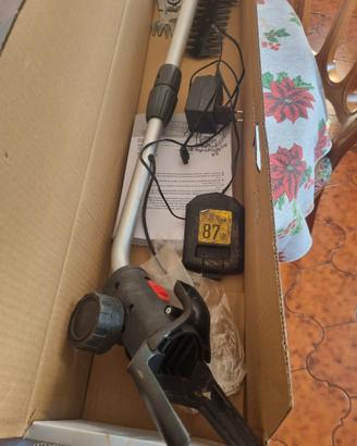 Tagliaerba più manico