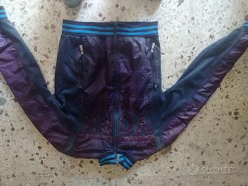 felpa blu e viola senza cappuccio