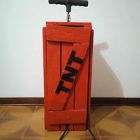 Pompa da bicicletta a forma di detonatore TNT