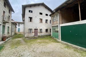 CASA DI CORTE A ISOLA VICENTINA