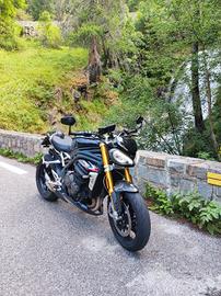 Triumph Speed triple 