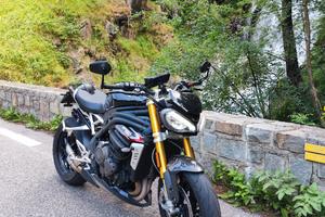 Triumph Speed triple 