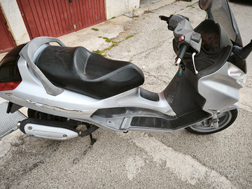 Piaggio X8 125