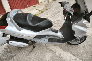 Piaggio X8 125