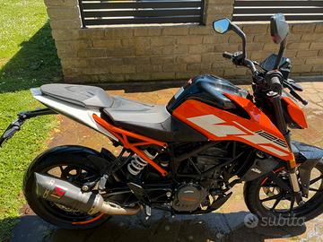 KTM DUKE 125