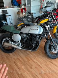 Moto Suzuki GN 250