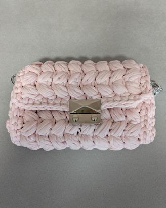 Pochette puff fatta a mano