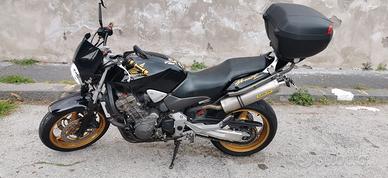 Honda Hornet 900