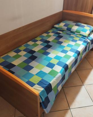 letto singolo con doghe e materasso 