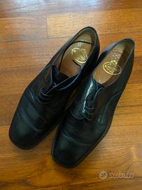 Scarpe stringate nere classiche