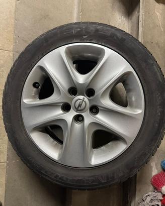Gomme invernali 205/55 r 16 94v  + cerchi in lega