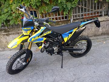 PROMO Suzuki VALENTI S01 50cc -MOT.2T MINARELLI