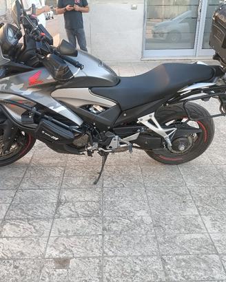 Honda Crossrunner 800