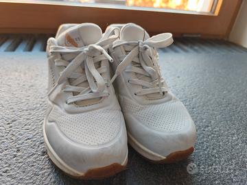 Scarpe da donna Skechers usate 