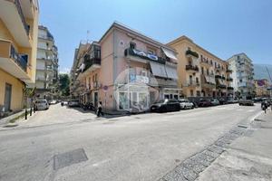 3 LOCALI A CASTELLAMMARE DI STABIA
