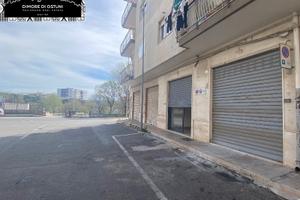 LOCALE COMMERCIALE 47mq IN CENTRO - OSTUNI