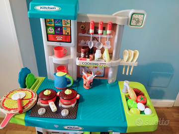 Cucina giocattolo