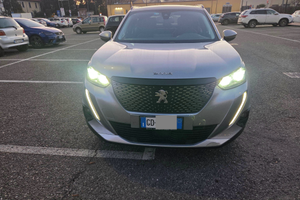 Peugeot 2008 PureTech Turbo 130 EAT8 Allure Pack