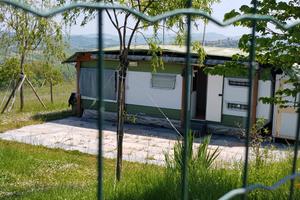 Lotto edificabile + roulotte arredata+ terra agr