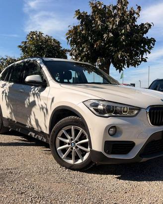 BMW - X1 - sDrive18d Business