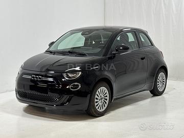 Fiat 500 e Hatchback My25 500e - 320Berlina + Pack