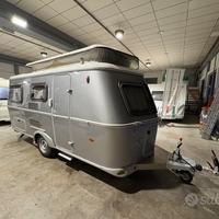 Caravan Hymer/eriba Touring 555-posti 4-mover