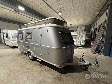 Caravan Hymer/eriba Touring 555-posti 4-mover