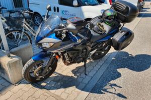 Yamaha FZ6 Fazer S2, anno 2009