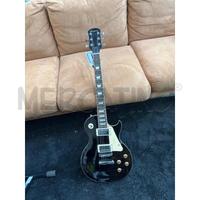 CHITARRA ELETTRICA CAYMAN CAPOTASTI IN MADREPERLA