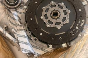 Frizione e volano alfa romeo gt/ 147