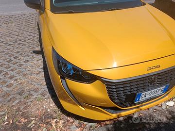 Peugeot 208 1.2 75 CV
