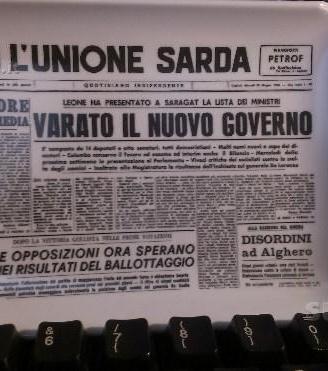 Posacenere anniversario bakelite Unione Sarda