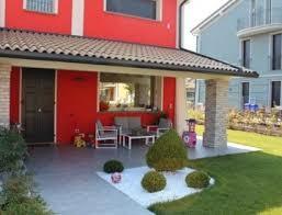 Borgo S Lorenzo villa mq 200 giardino mq 1300