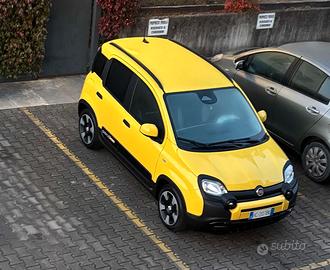 Fiat Panda Pandina Hybrid Cross