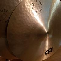 Hi - Hat  marca Meinl modello Pure Aloy 14"