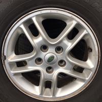 Cerchi e pneumatici R17 Land Rover Discovery 3